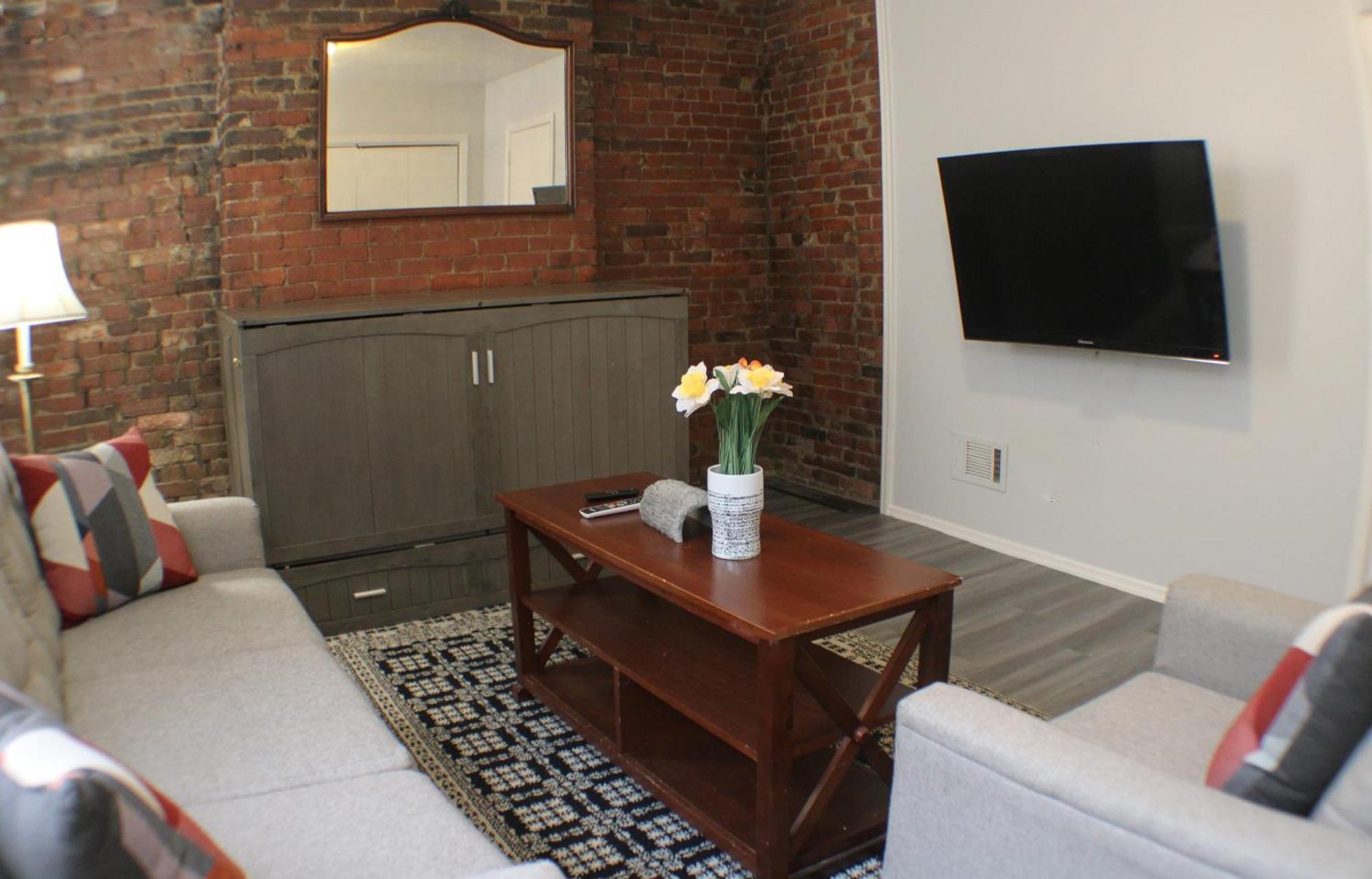 פיטסבורג 2 Bedroom East Carson Street Sanctuary מראה חיצוני תמונה